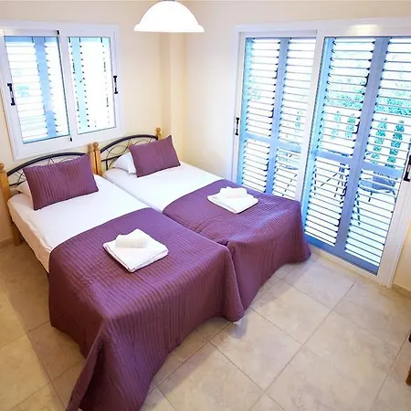 Vila Kapparis Holiday 114 *